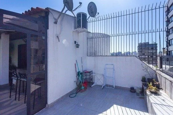 Imagem Cobertura para Venda - 100.94m², 3 dormitórios, sendo 1 suites, 2 vagas - Petrópolis