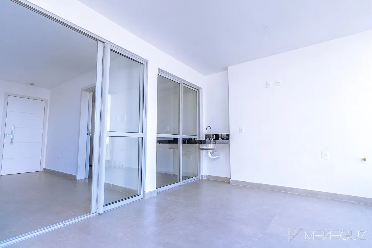 Imagem Apartamento 2 Quartos (1 Suíte) na Praia do Morro - Vista para o Mar e Lazer Completo na Cobertura