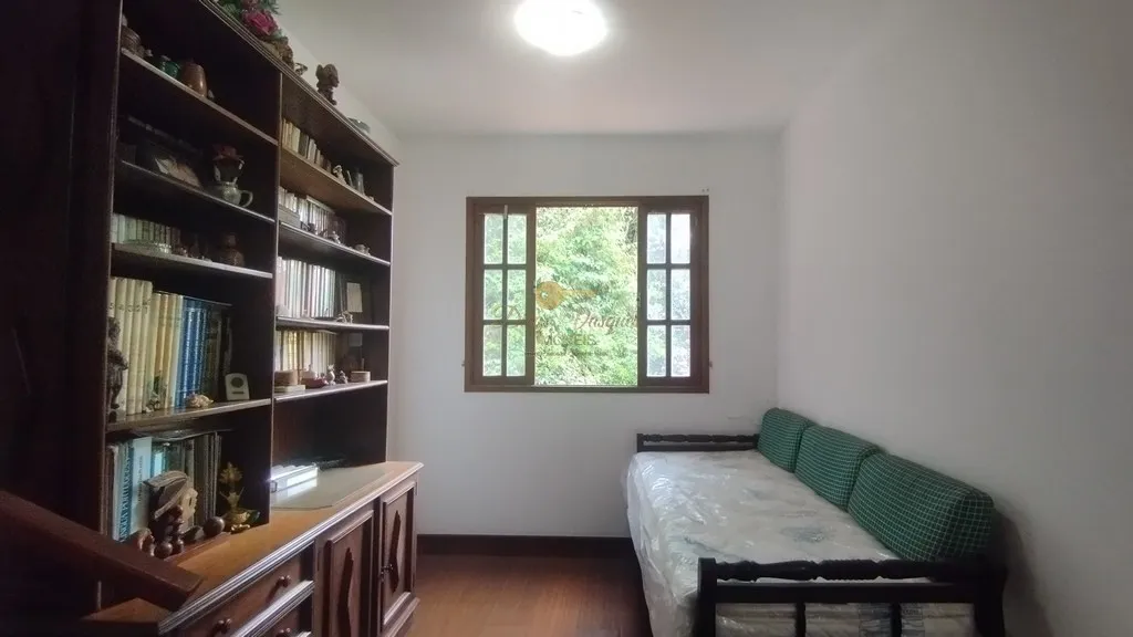 Imagem Casa em Condomínio para Venda em Teresópolis / RJ no bairro Vale Feliz