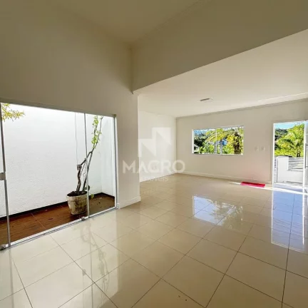 Imagem Casa semi mobiliada | Amizade | 3 quartos (1 suíte) | 200m²