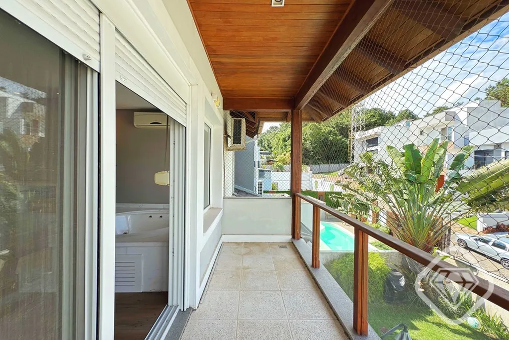 Imagem Casa em condomínio no Lagos de Nova Ipanema, com projeto contemporâneo e ambientes pensados para u...