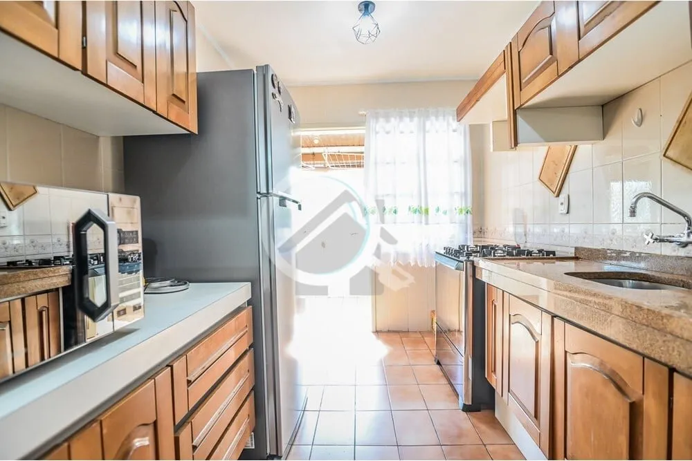 Imagem Amplo Apartamento no Menino Deus ? Com excelente iluminação natural. Espaço e conforto: Com 101 m...