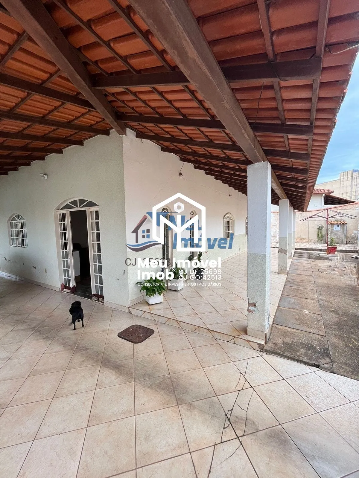 Imagem Casa 3 Quartos 2 Suítes 8 Vagas 800m² 100% Laje Escriturado