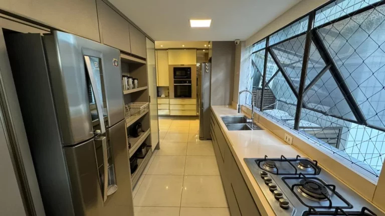Imagem Apartamento com 250m, 3 quartos em Casa Forte