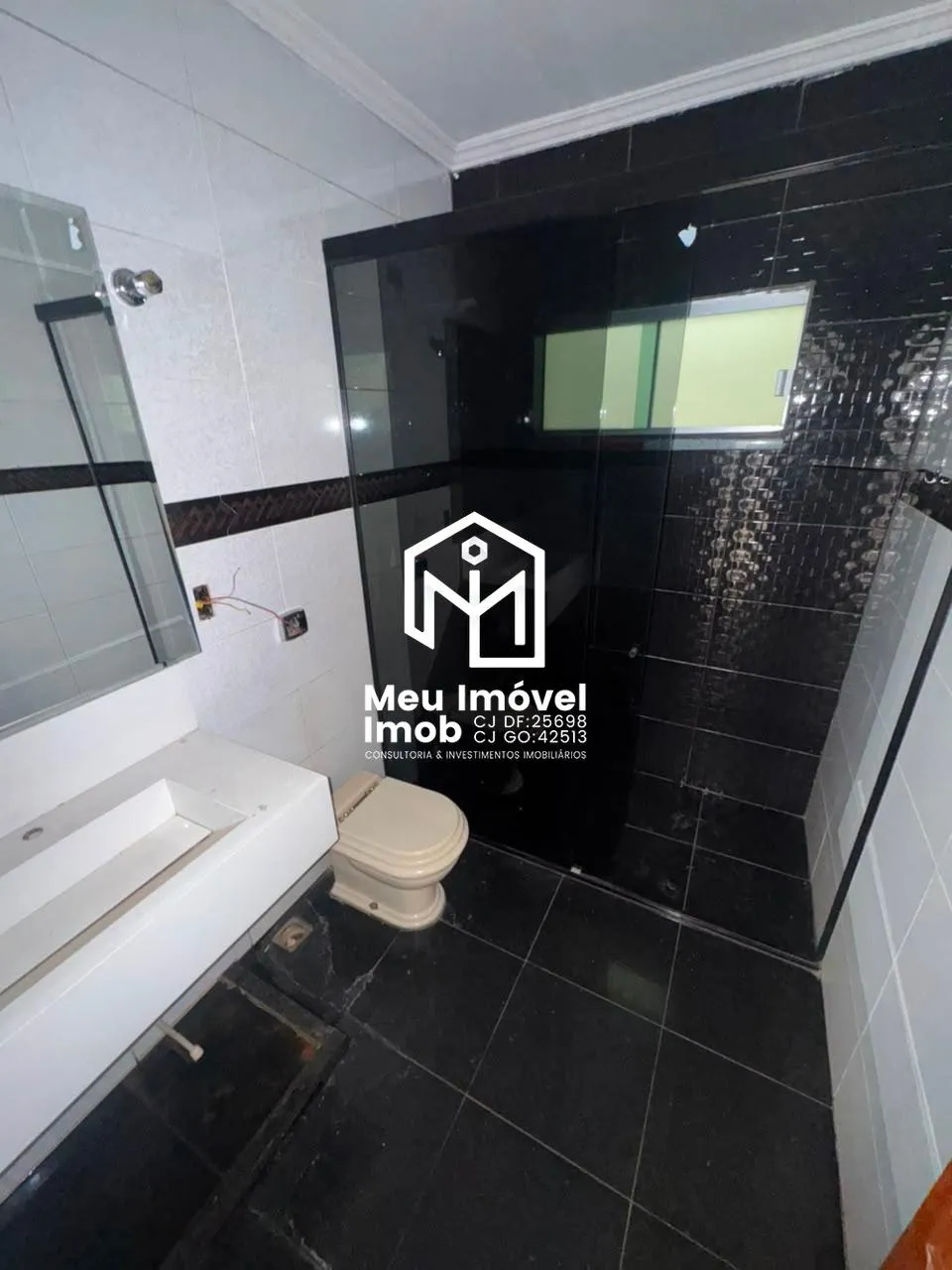 Imagem Casa 4 Quartos 2 Suítes 4 Vagas 340m² Taguatinga Norte/DF