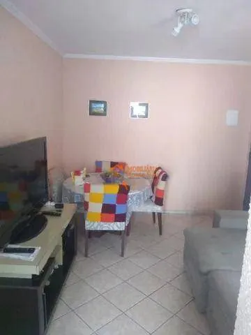Imagem Apartamento com 2 dormitórios à venda, 61 m² por R$ 213.000,00 - Centro - Guarulhos/SP