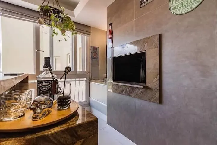 Imagem Apartamento à venda, 2 Quartos, 2 Banheiros, 2 Vagas, Bairro Menino Deus
