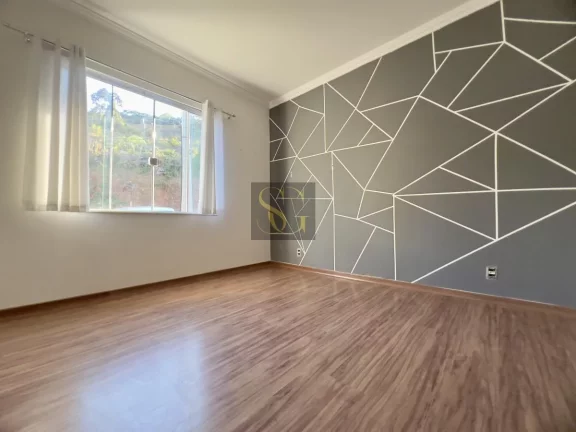 Imagem Casa para Venda em Teresópolis, Albuquerque, 4 dormitórios, 1 suíte, 3 banheiros, 2 vagas