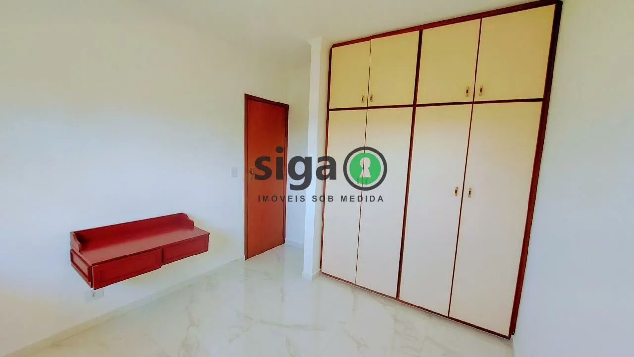 Imagem Casa Reformada à Venda ? 300m², Terreno Amplo, Acabamento de Alto Padrão e Localização Privilegiada