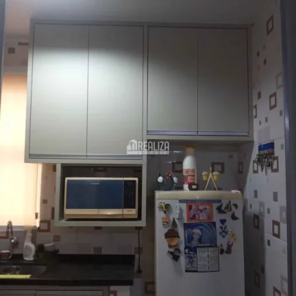 Imagem Apartamento à venda no Condomínio Residencial Jardim Europa, bairro Parque do Mirante em Uberaba