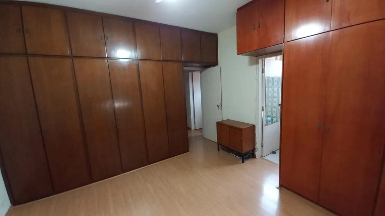 Imagem VENDO LINDO SOBRADO NO BAIRRO CAMPO GRANDE COM SEIS VAGAS DE GARAGEM!