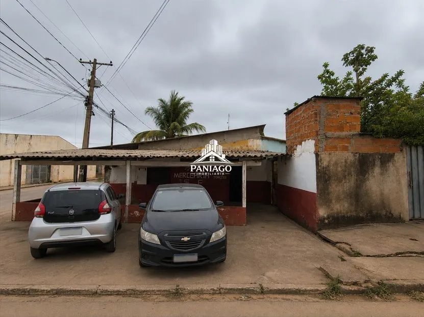 Imagem Imóvel de Esquina com, Ponto Comercial, casa e Amplo Terreno.