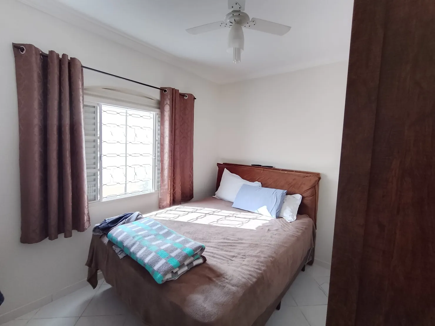 Imagem Casa à venda 3 Quartos, 1 Suite, 5 Vagas, 300M², Jardim Gurilândia, Taubaté - SP