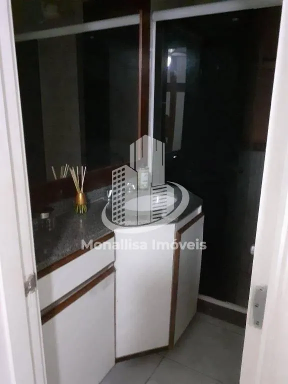 Imagem Barra da Tijuca, apartamento mobiliado e decorado em frente ao mar. Apresentamos este imóvel para a...