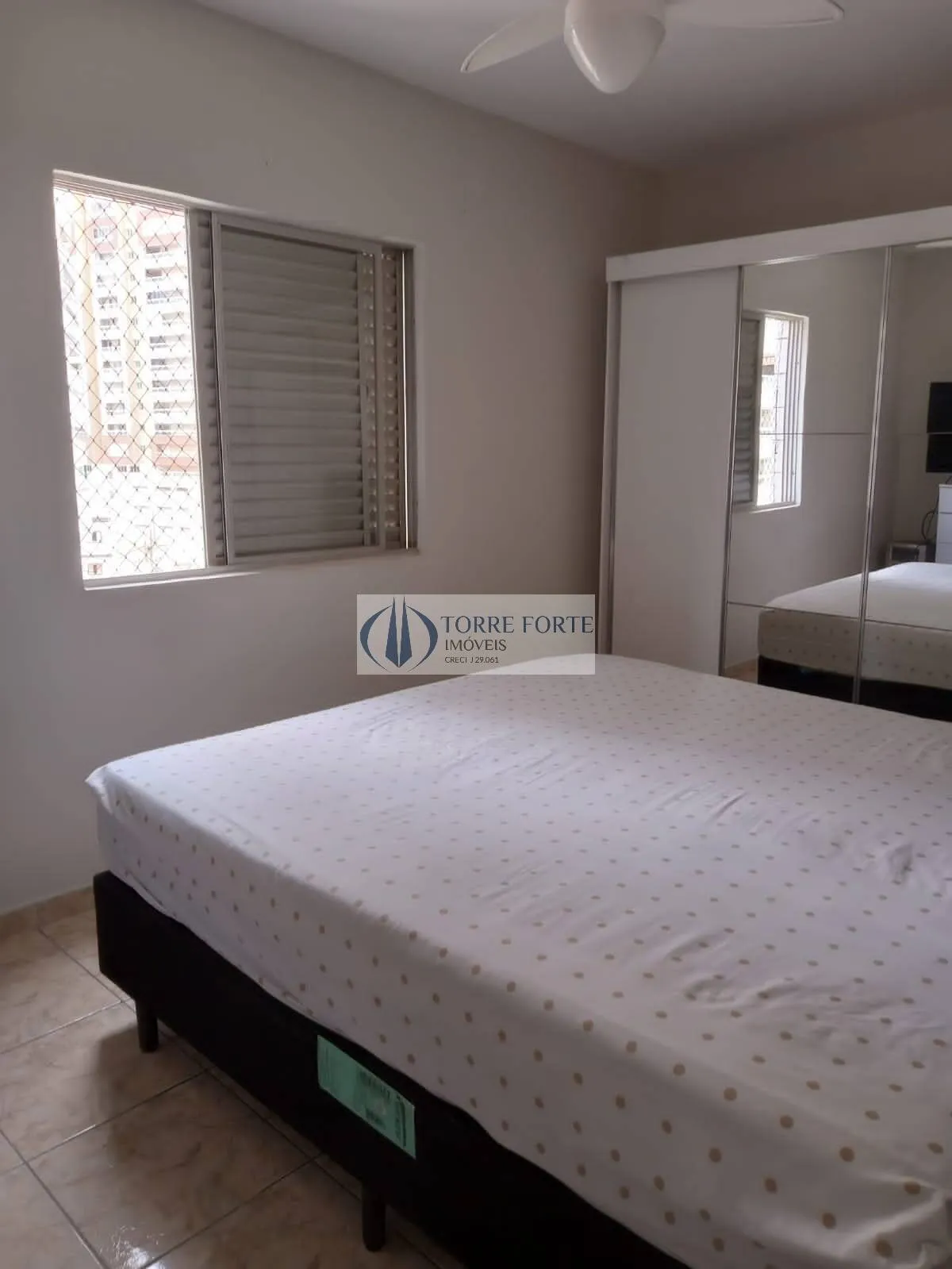 Imagem Apartamento com 1 dormitorio 1 vaga de garagem na Guilhermina Praia Grande