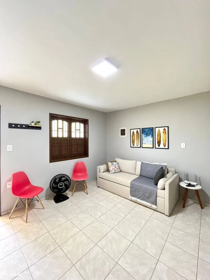 Imagem Casa para Venda em Araruama, Veneza (Praia Seca), 2 dormitórios, 2 suítes, 1 banheiro, 1 vaga