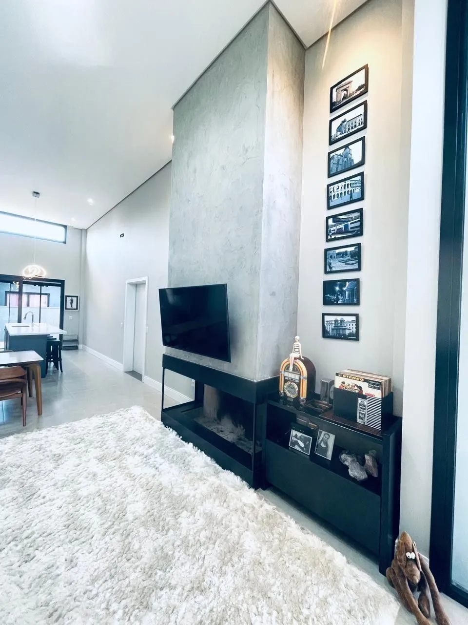 Imagem CASA EM CONDOMINIO TÉRREA, 3 SUÍTES 4 VAGAS DE GARAGEM, EM GRAVATAI RS