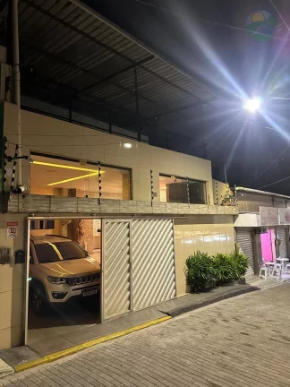 Foto do imóvel Casa duplex à venda, 6 quartos, reformada, Jaboatão dos Guararapes PE em Rua Silveira Martins