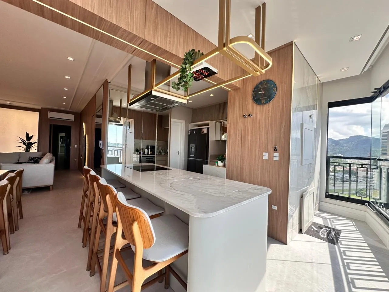 Imagem Apartamento com vista para o mar à venda com 160m2 por R$ 4.098.000,00