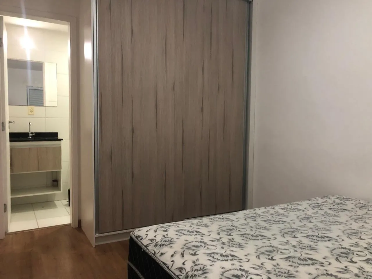 Imagem Apartamento mobiliado no Alpha Club, 2 dormitórios, suíte e 2 vagas no Campolim
