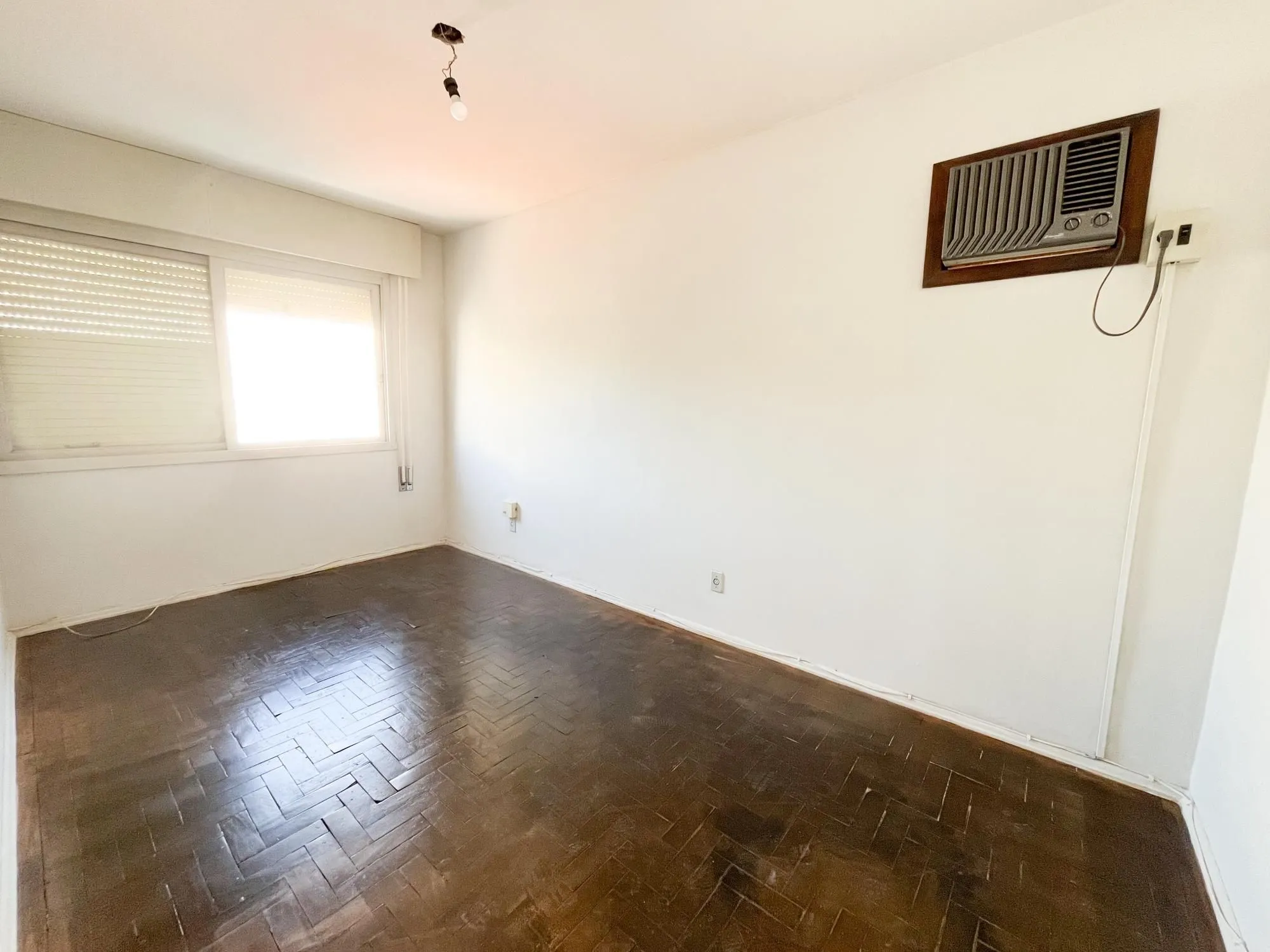 Imagem Apartamento de 3 quartos, suíte, dependência de emprega e 1 vaga de garagem
