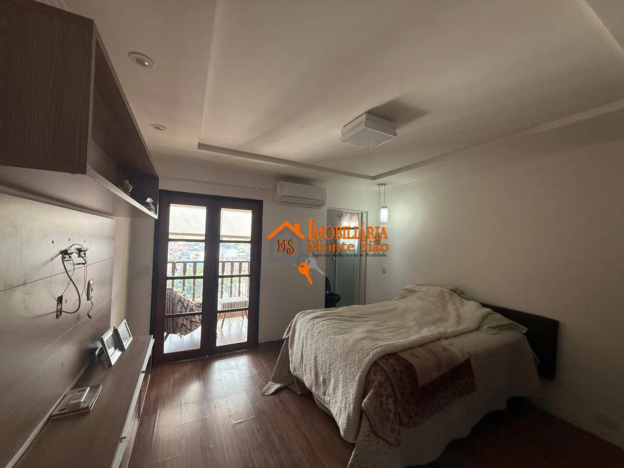 Imagem Sobrado com 3 dormitórios à venda, 220 m² por R$ 630.000,00 - Jardim Angélica - Guarulhos/SP