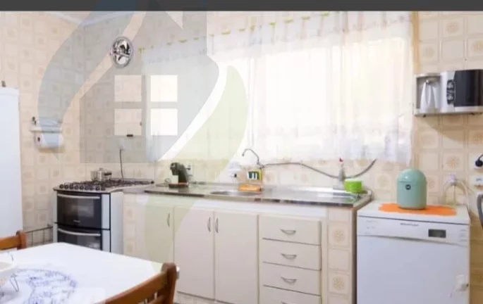 Imagem Casa de 2 dormitórios, 2 banheiros, 2 vagas, com 170m² em Rudge Ramos, São Bernardo do Campo