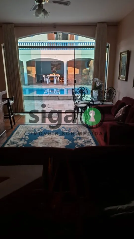 Imagem CASA IMPONENTE À VENDA NO BROOKLIN | 500 M² DE TERRENO | PISCINA
