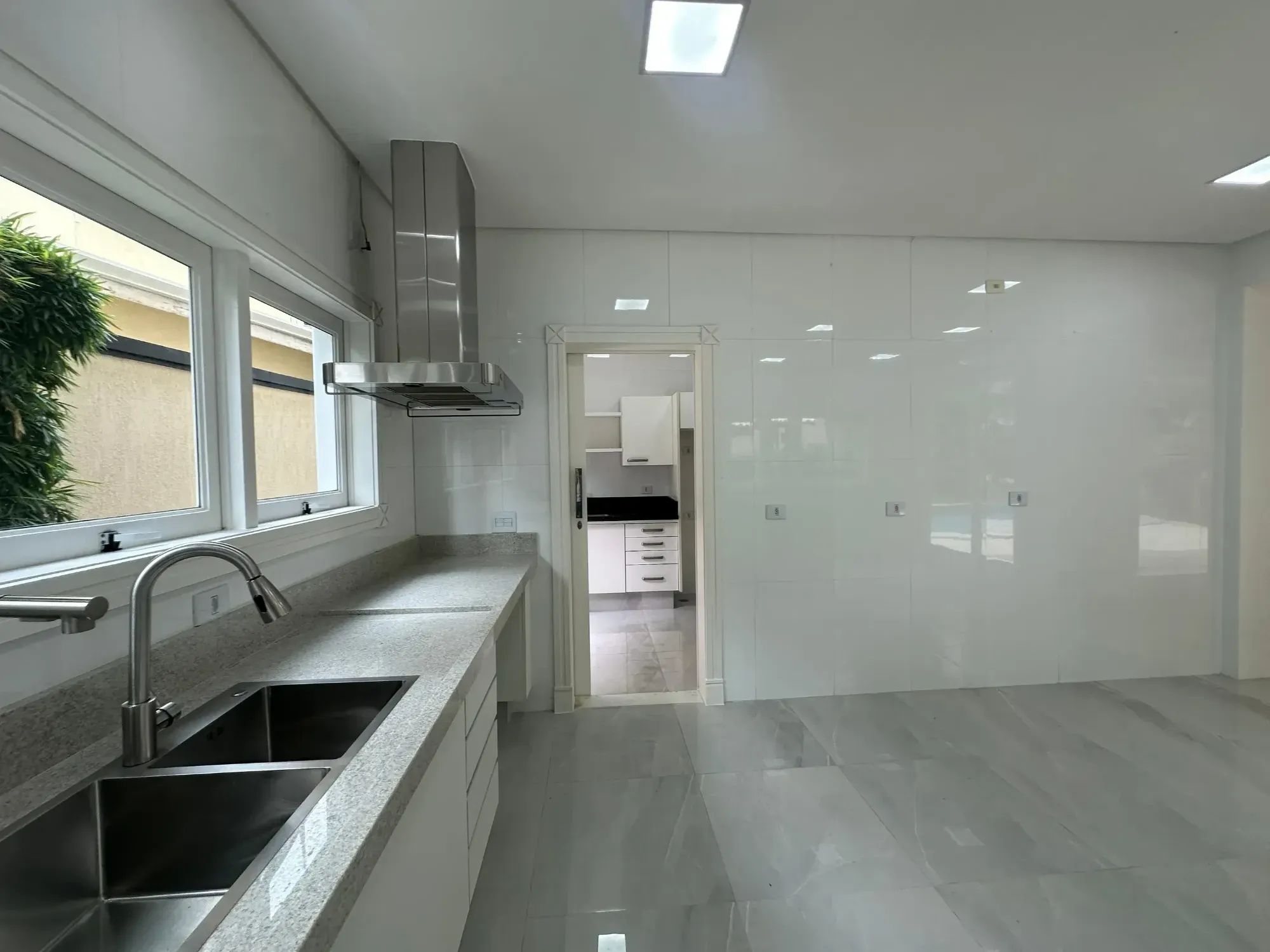 Imagem Sobrado com 4 Quartos à Venda, 450 m² em Alphaville Residencial Plus - Barueri
