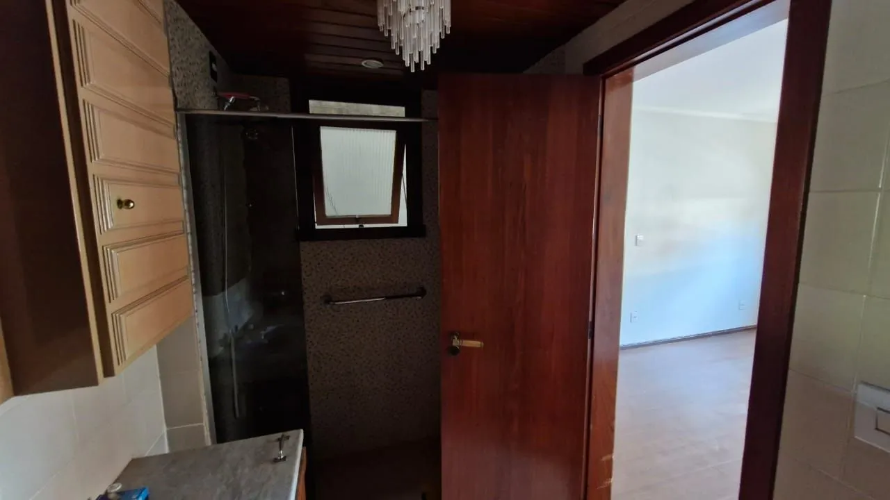 Imagem Apartamento na Av. Getulio Vargas com 3 dormitórios sendo uma suíte, 1 garagem