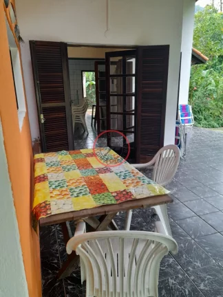 Imagem Casa com 3 quartos , + 1casa de com 2 quartos, terreno de 1020 metros, próximo a praia (200METROS) e de todo comércio local
