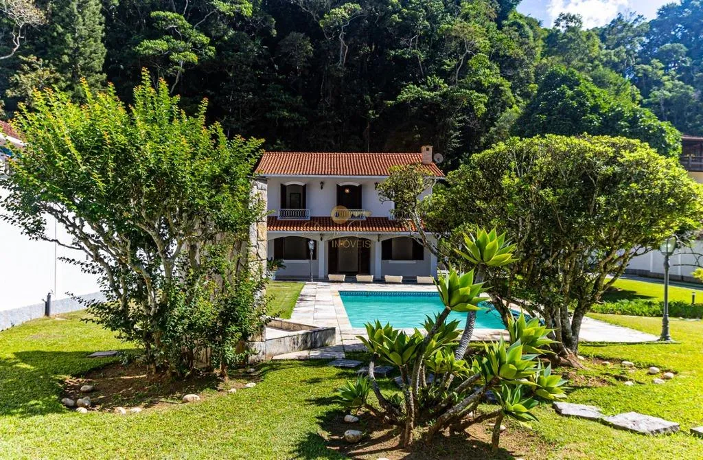 Imagem Casa em Condomínio para Locação em Teresópolis / RJ no bairro Carlos Guinle