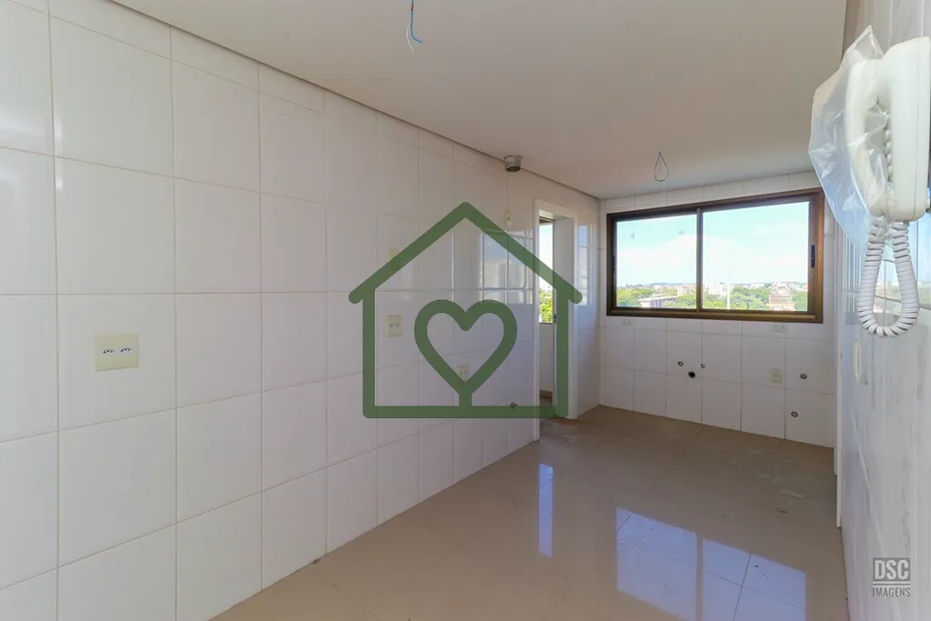 Imagem Descubra o seu novo lar no coração da Região Sul do Brasil! Este apartamento de 138m², localizad...