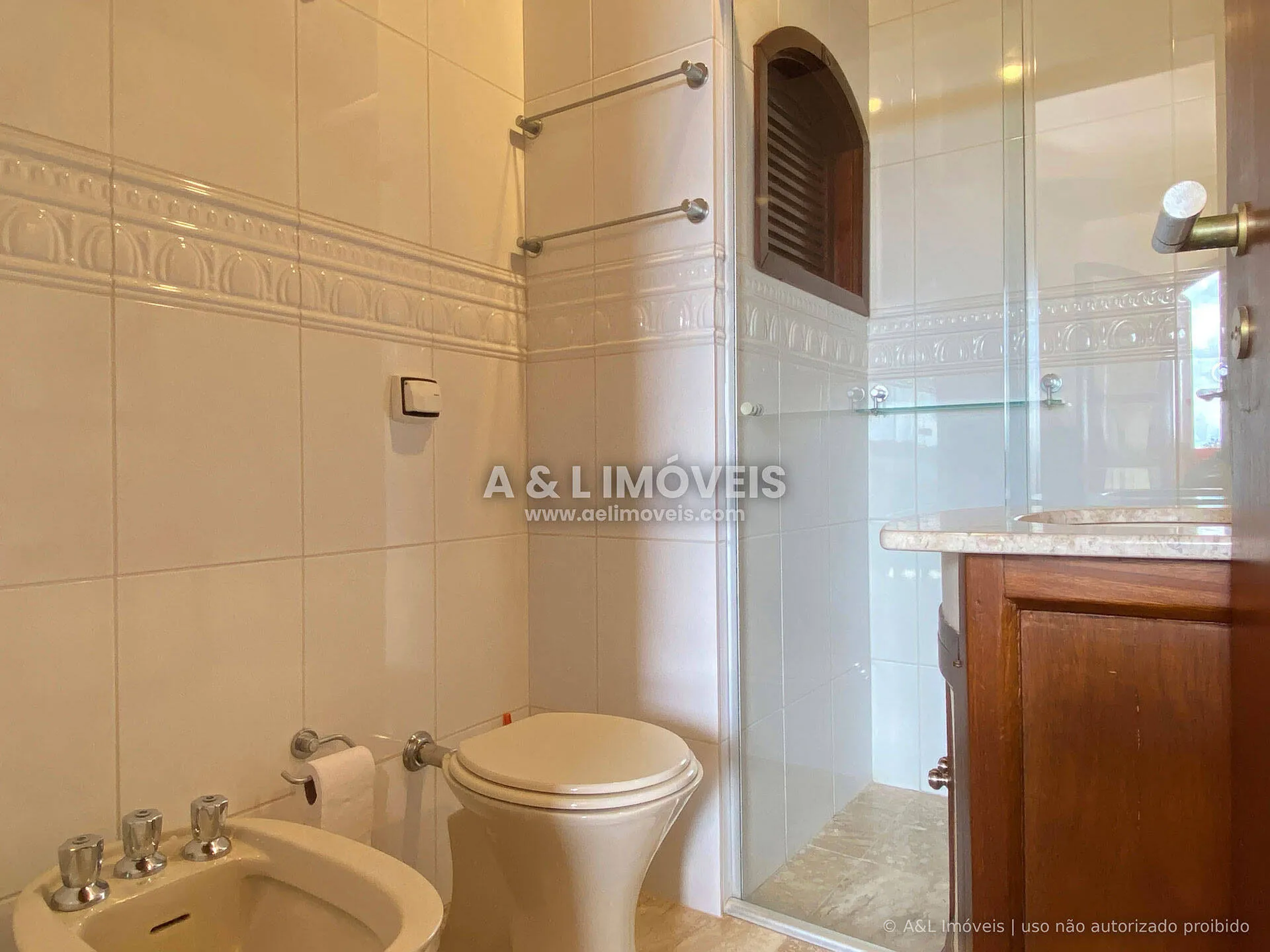 Imagem Duplex à venda em Campos do Jordão com 4 suítes e 232 m²