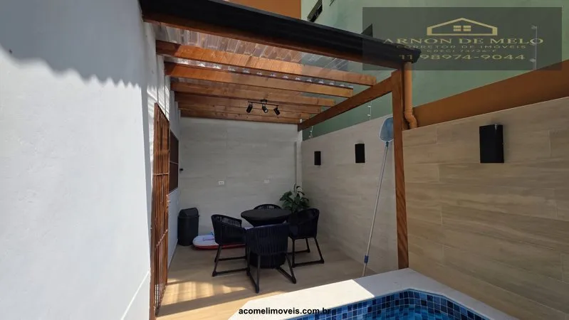 Imagem Casas no Litoral para venda em Praia Grande no bairro Guilhermina