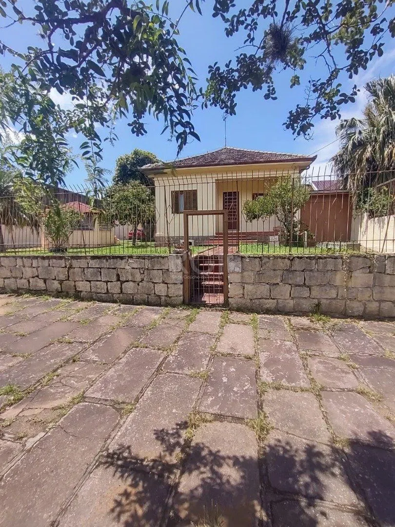 Imagem Casa para Venda - 265.1m², 3 dormitórios, 4 vagas - Guarujá