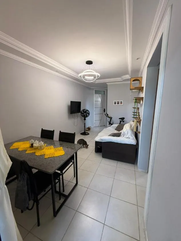 Imagem Apartamento Vizinho Atacadão de Lauro de Freitas, Entrada de Lauro 2/4 com suite - Bem Localizado