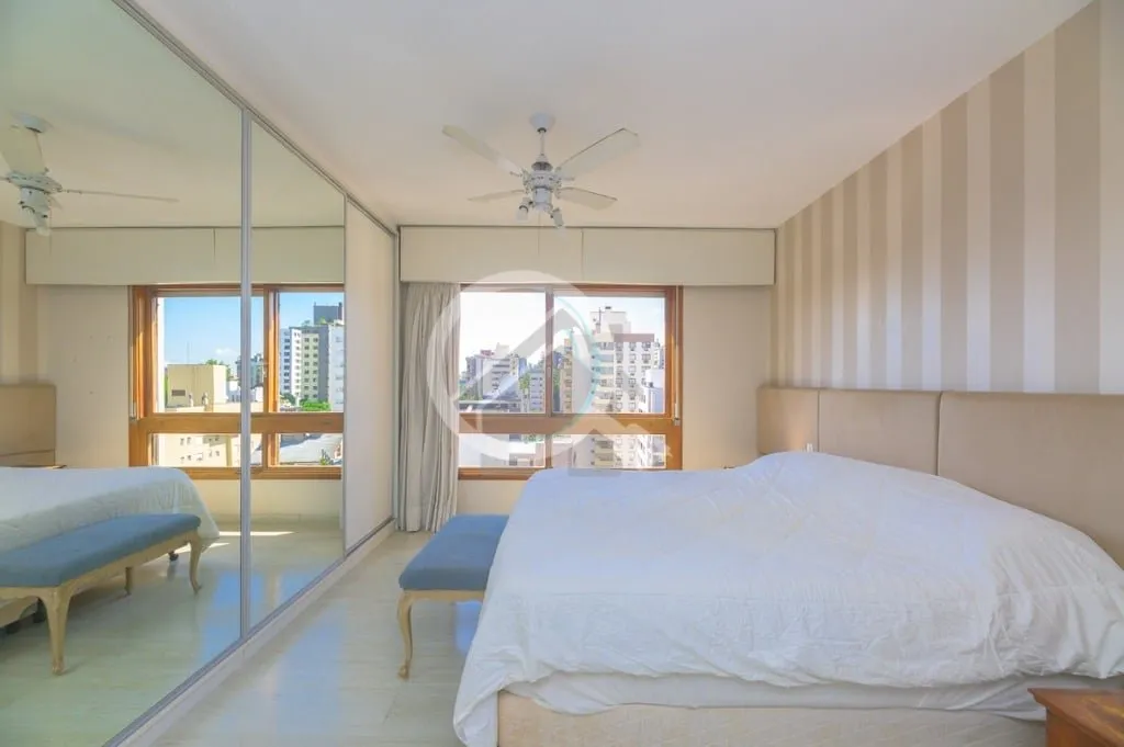 Imagem Esta raridade vai te encantar, uma oportunidade única. Apartamento com piscina privativa na sacada,...