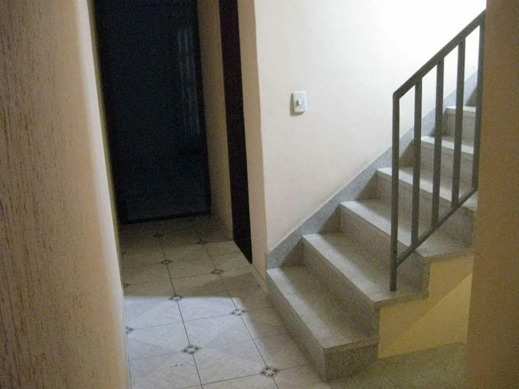 Imagem Excelente Sobrado à Venda na Vila Scarpelli em Santo André-SP: 3 Quartos, 2 Banheiros, 2 Vagas de Garagem - 180,00m²