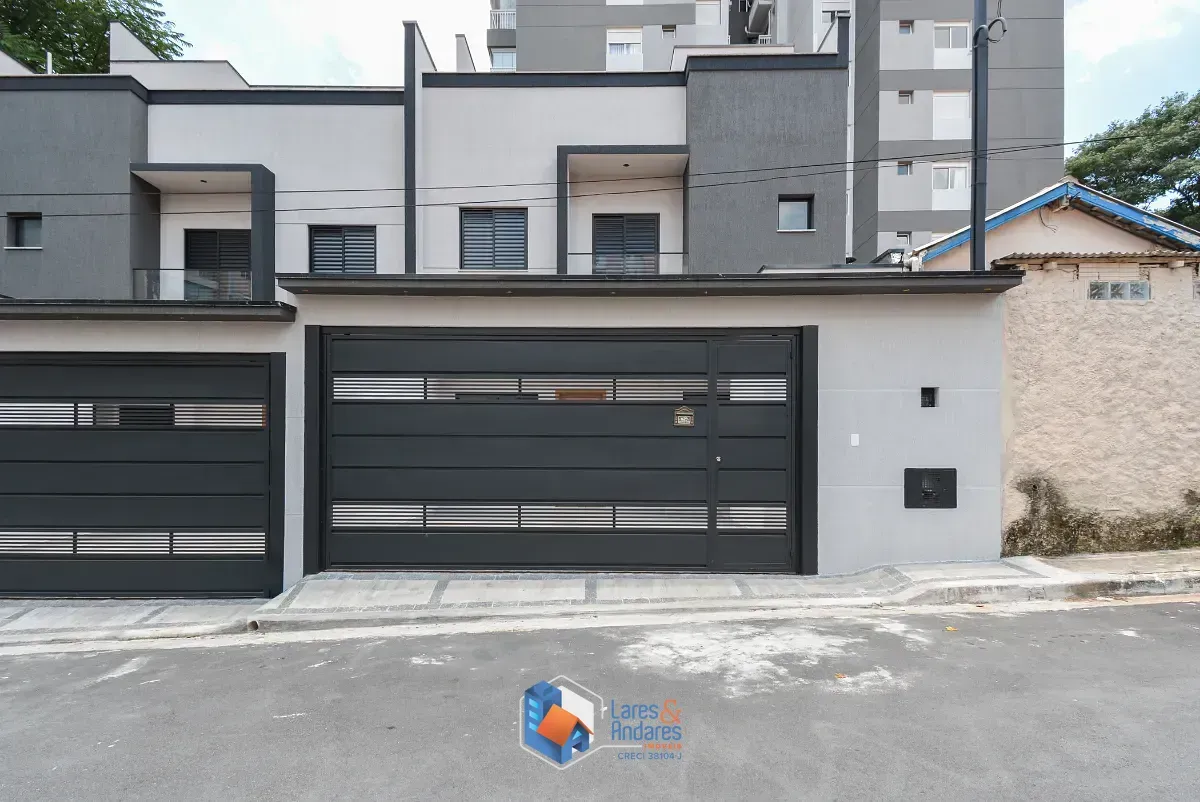 Imagem Sobrado para venda em Vila Gumercindo com 3 quartos, sendo 1 suíte, 150m²