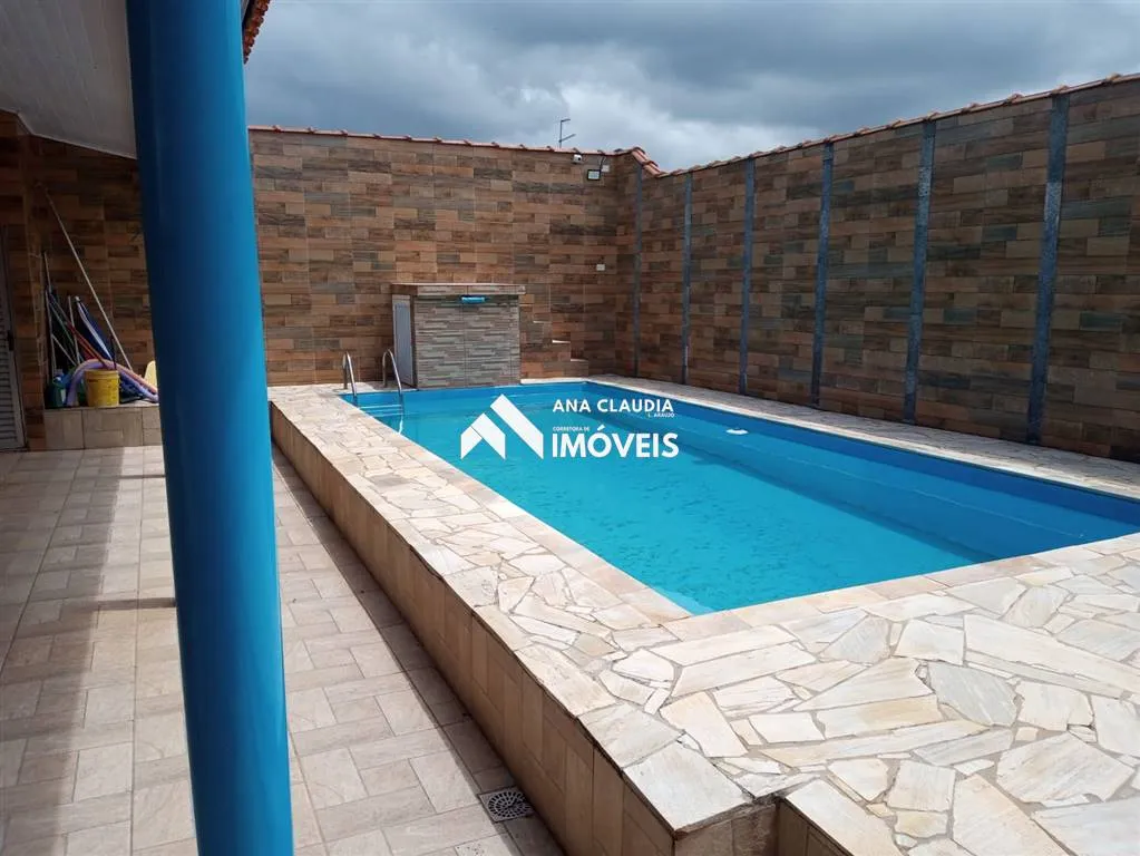 Imagem Casa lote inteiro na Praia de Mongaguá a 160 metros do mar