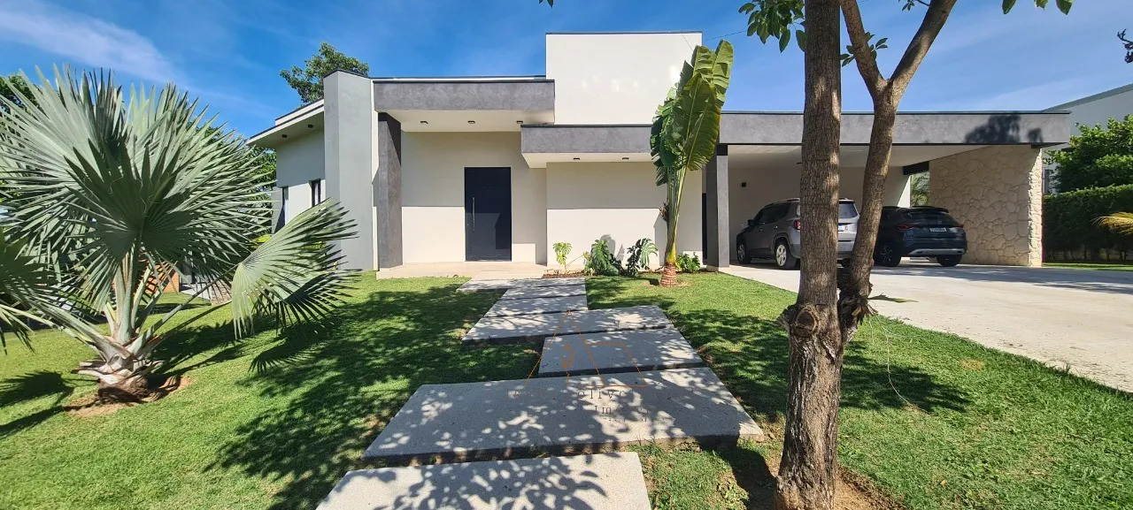 Imperdível! Casa à venda em Salto-SP, Condomínio Terras de Mont Serrat. 4 quartos, 2 suíte, 2 salas, 6 banheiros, 6 vagas de garagem, 335m².