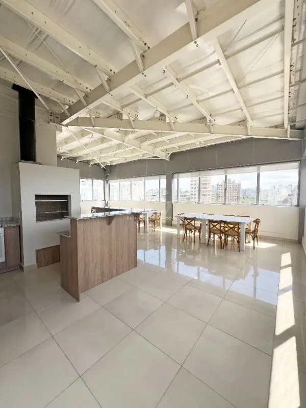 Imagem MÁFFER IMÓVEIS ALUGA - SALA COMERCIAL COM GARAGEM NO CONDOMÍNIO SPAZIO LAVORO Rua Eudoro Berlink, 354