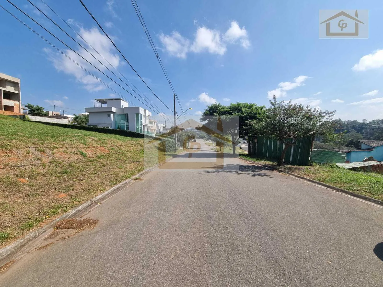 Imagem Terreno diferenciado! 640 metros, Topografia Aclive