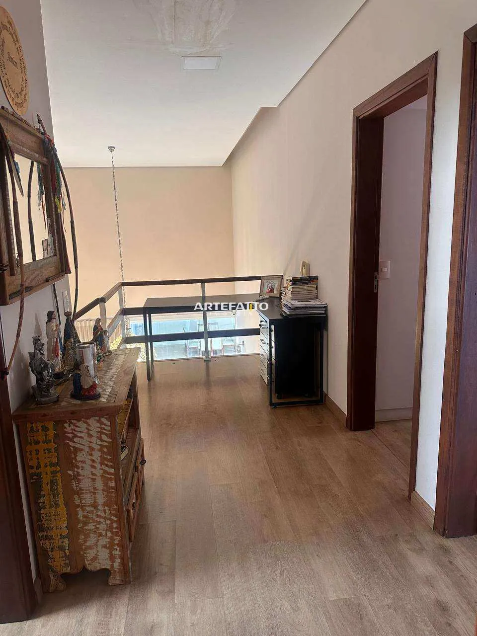 Imagem Sobrado à venda em Franca, Jardim Piratininga, com 3 quartos, 233m2