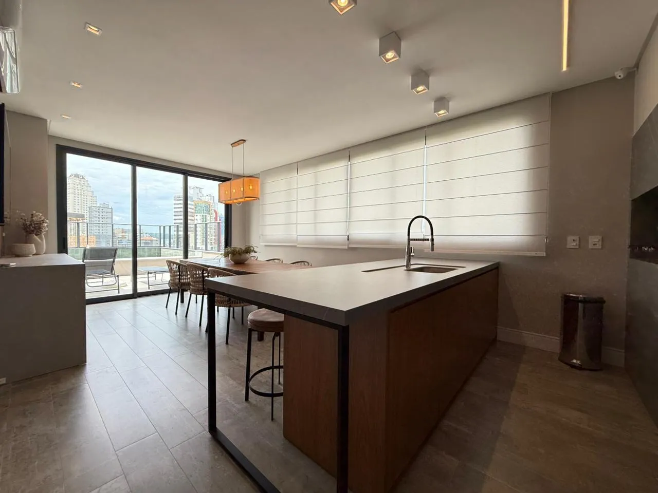 Imagem Apartamento com vista para o mar à venda com 69.91m2 por R$ 1.200.000,00