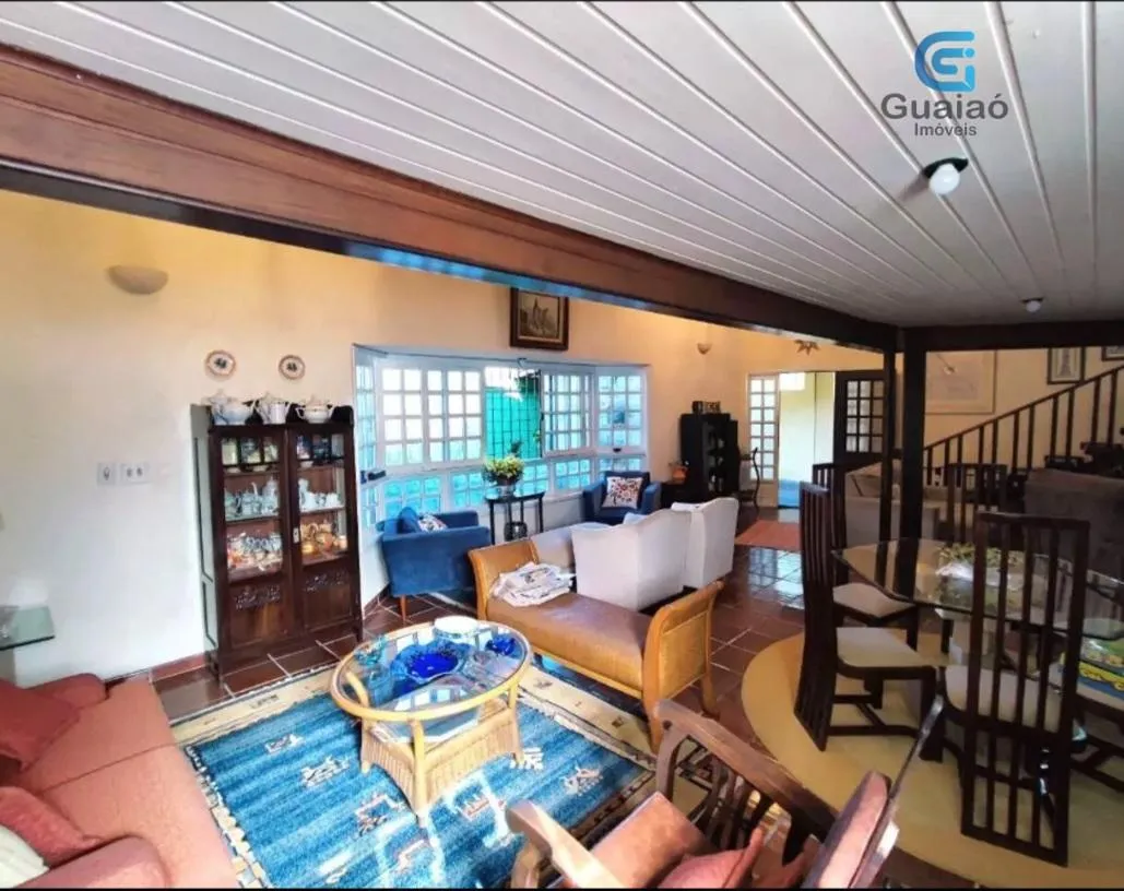 Imagem VENDO CASA AMPLA, MARAVILHOSA EM SÃO VICENTE