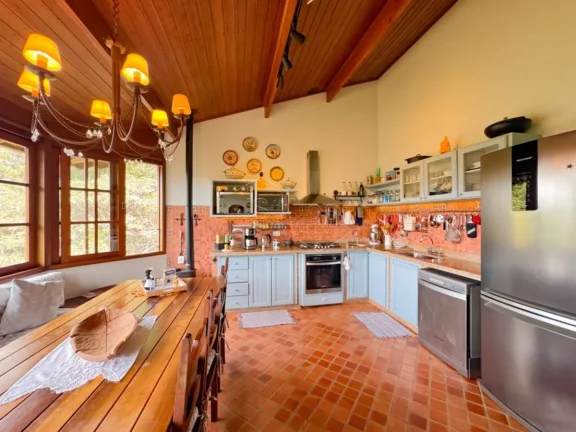 Imagem Casa de Condomínio em Campos do Jordão