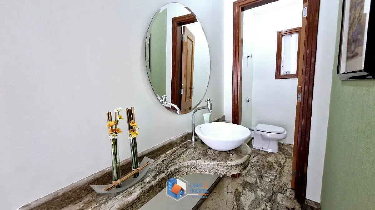 Imagem Sobrado para venda em Vila Maria com 3 quartos, sendo 1 suíte, 223m²
