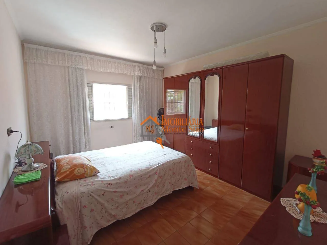 Imagem Sobrado com 3 dormitórios à venda, 250 m² por R$ 850.000,00 - Parque Continental - Guarulhos/SP